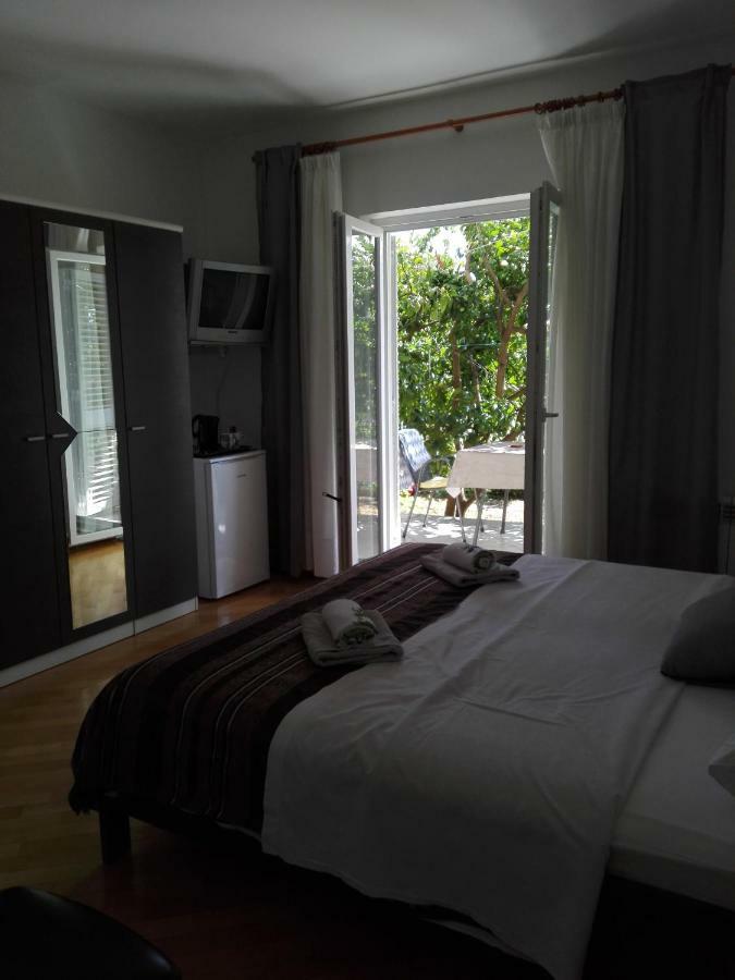 Sobe Tonica Hotel Krk Town Exterior foto